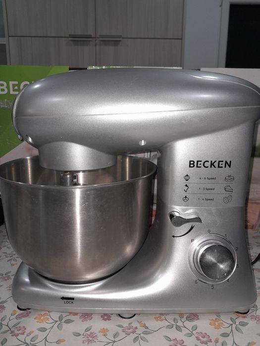 Batedeira Becken BKM4570
