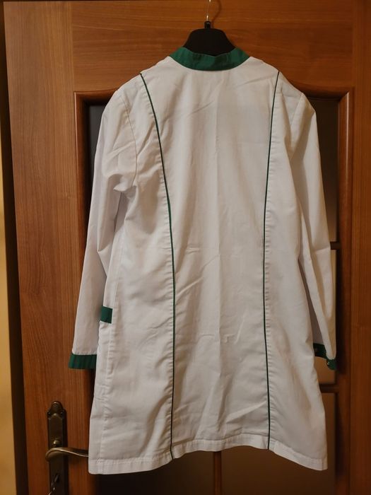 Fartuch medyczny rozmiar 36