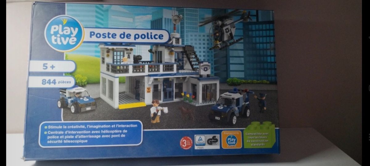 Klocki komisariat policji Playtive