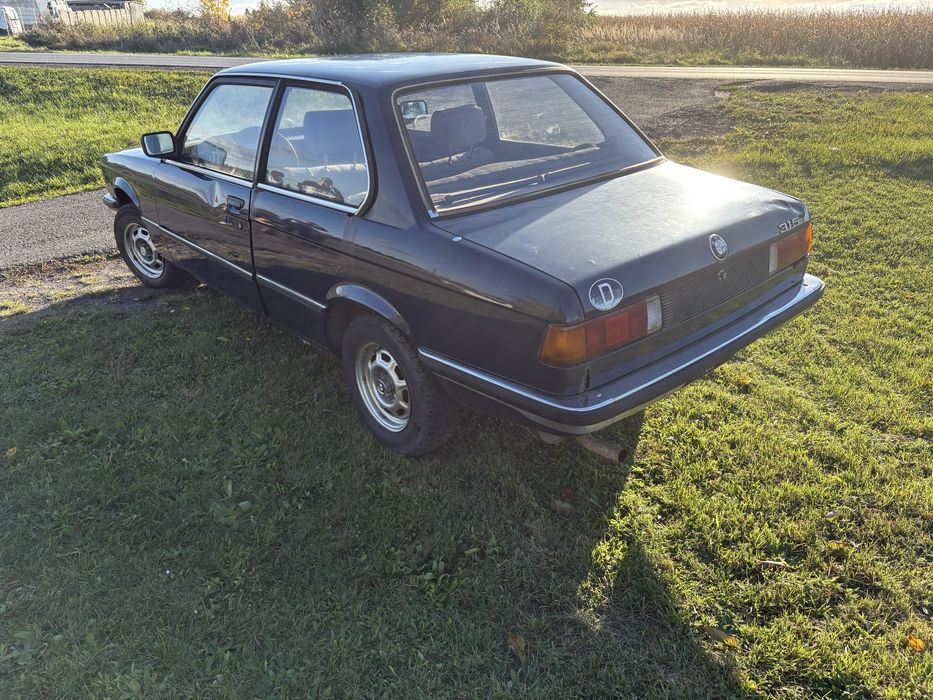 BMW E21 315 posiada książki serwisowe 1979rok