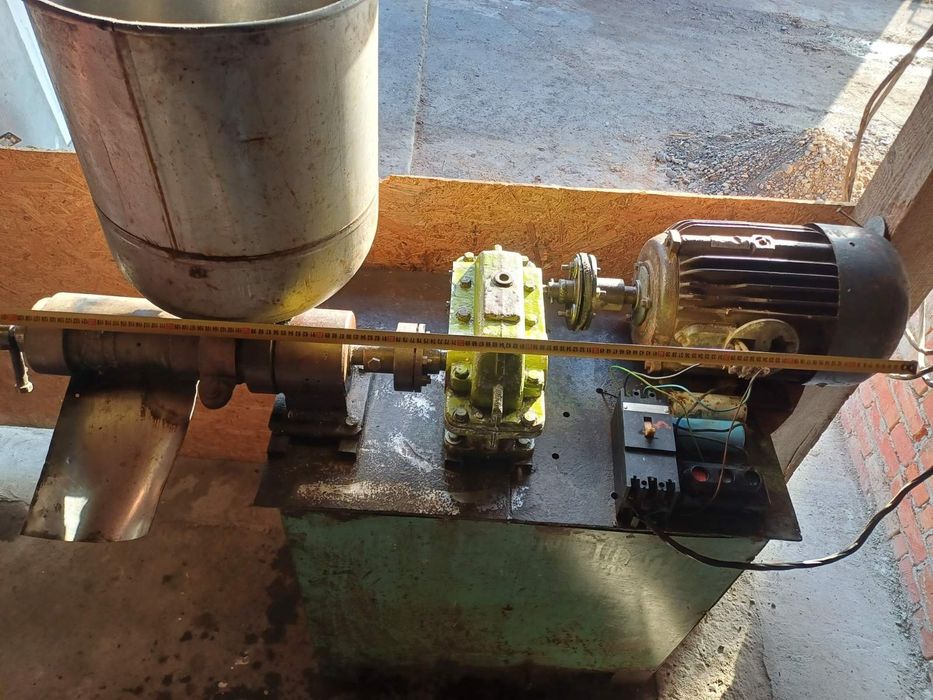 Маслопрес холодного віджиму