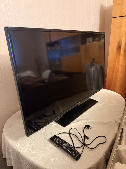 Telewizor samsung uszkodzony 49 cali