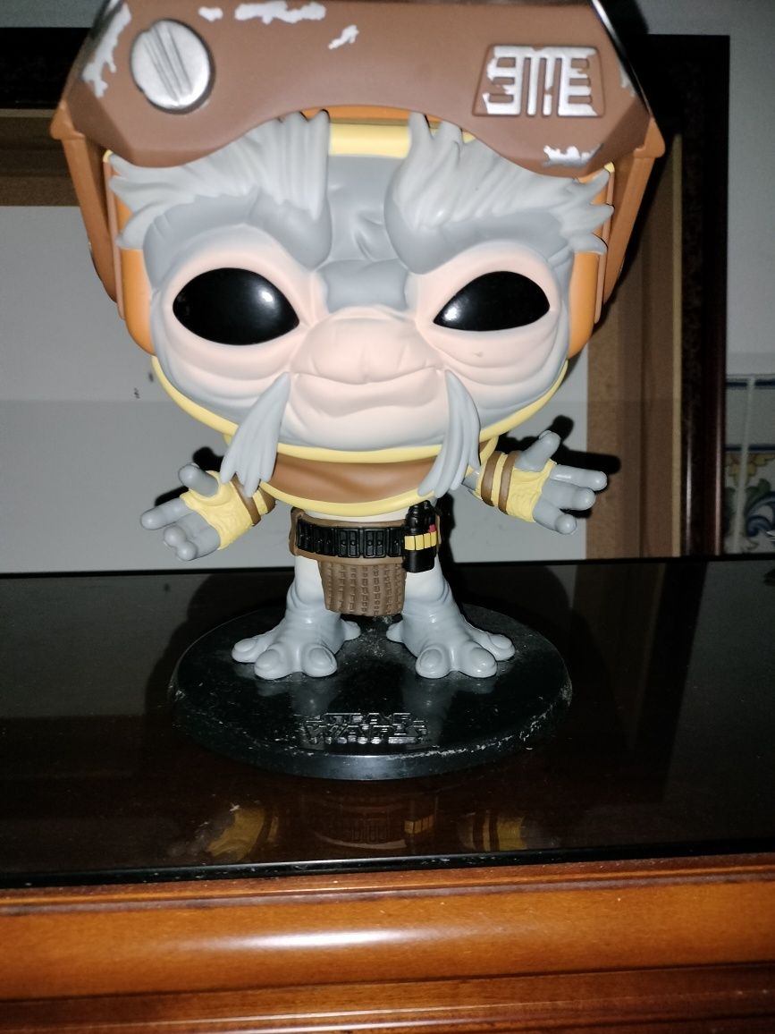 Pop figure de um personagem de star wars