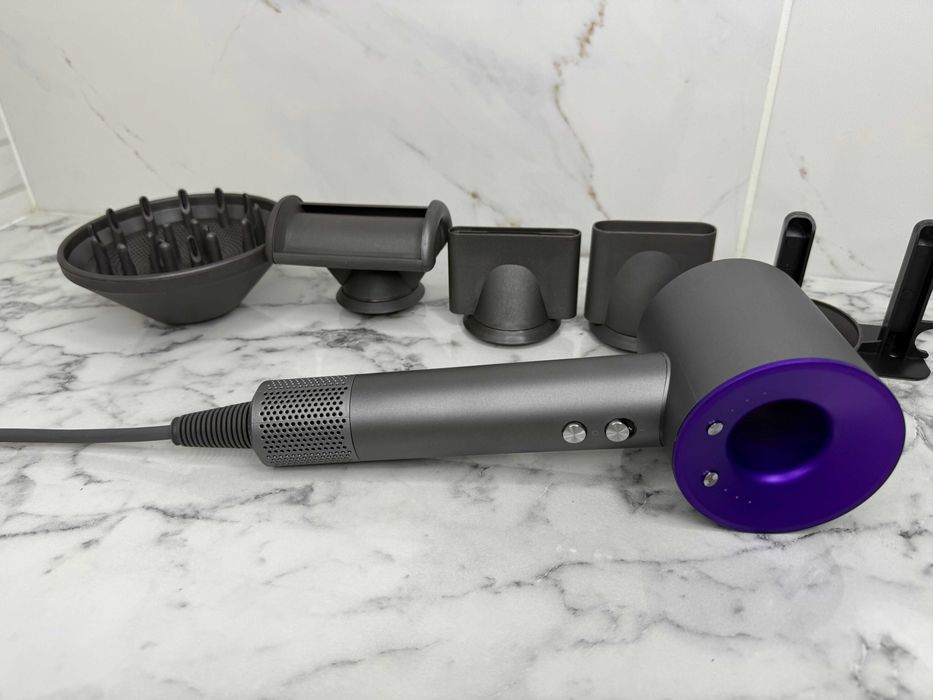 Фен-стайлер фіолетовий 1600 Вт, 5 насадок, з іонізацією як Дайсон