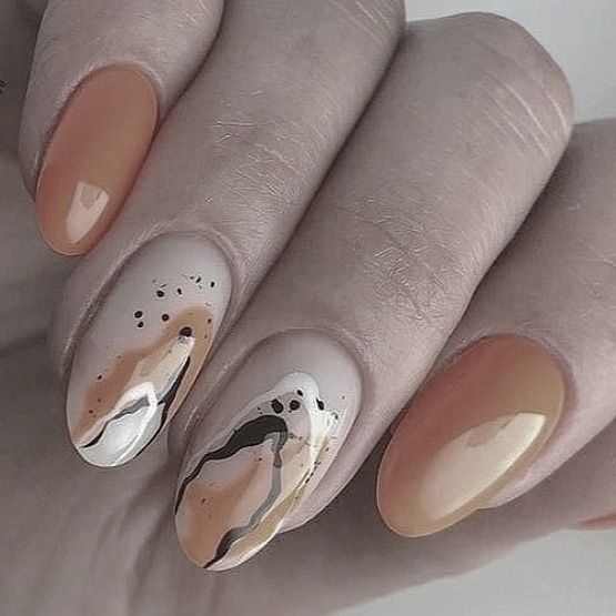 Быстрое наращивание ногтей гелем!