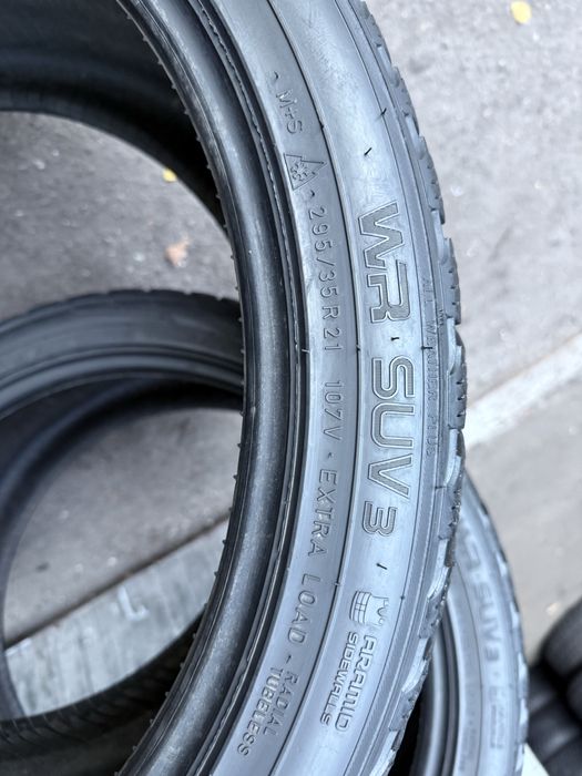 295-35-R21 Nokian. Зима. Склад резини.