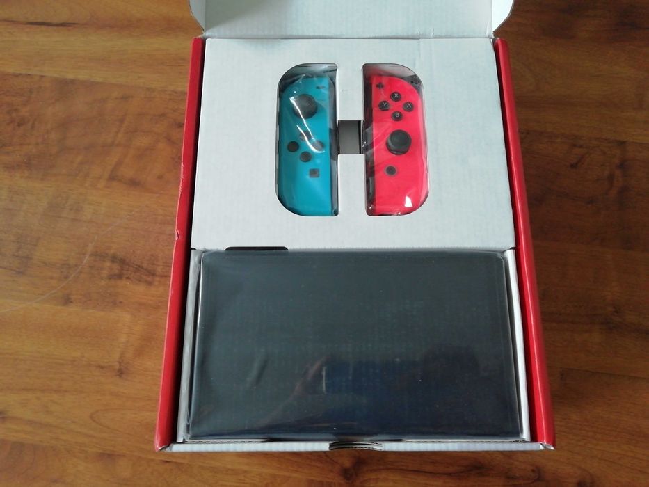Konsola Nintendo Switch OLED HEG-001 red/blue 64GB