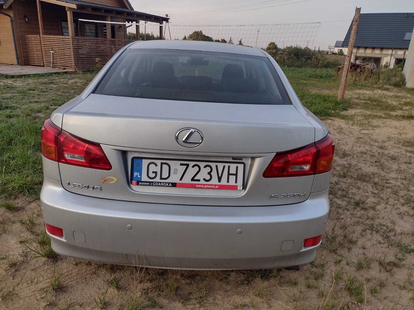 Lexus is 220d 07