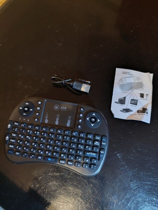 Бездротова універсальна клавіатура