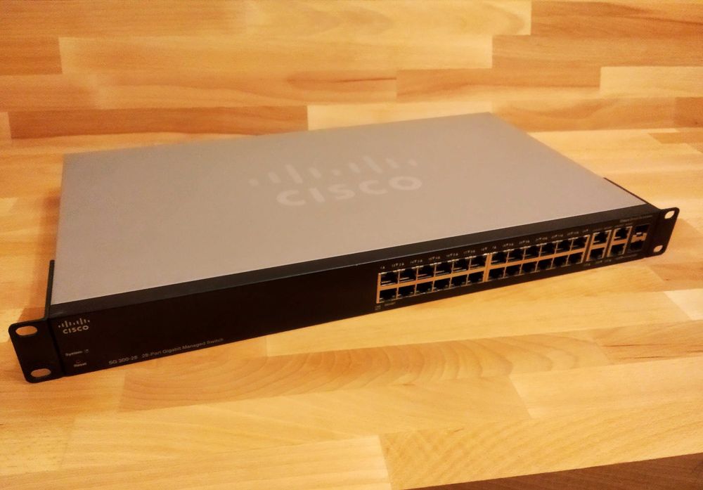 switch zarządzalny 28x gigabit (10/100/1000) Cisco SG300-28