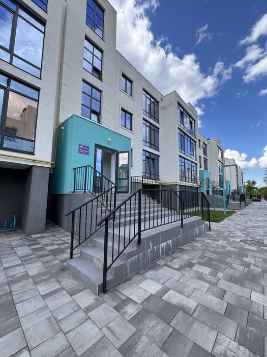 Однокімнатна з ремонтом та меблями