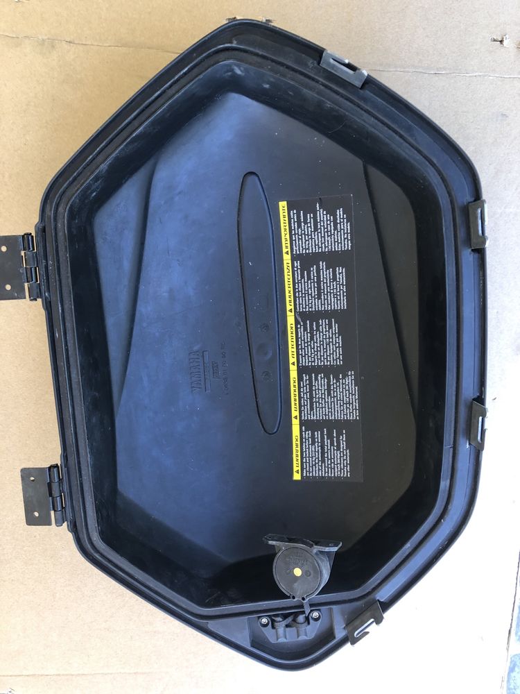 Vendo tampa de mala yamaha fjr