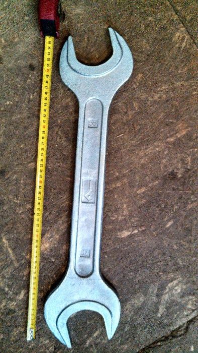 Ключи рожковые накидные форсунки ударные полумесяц балонные разные