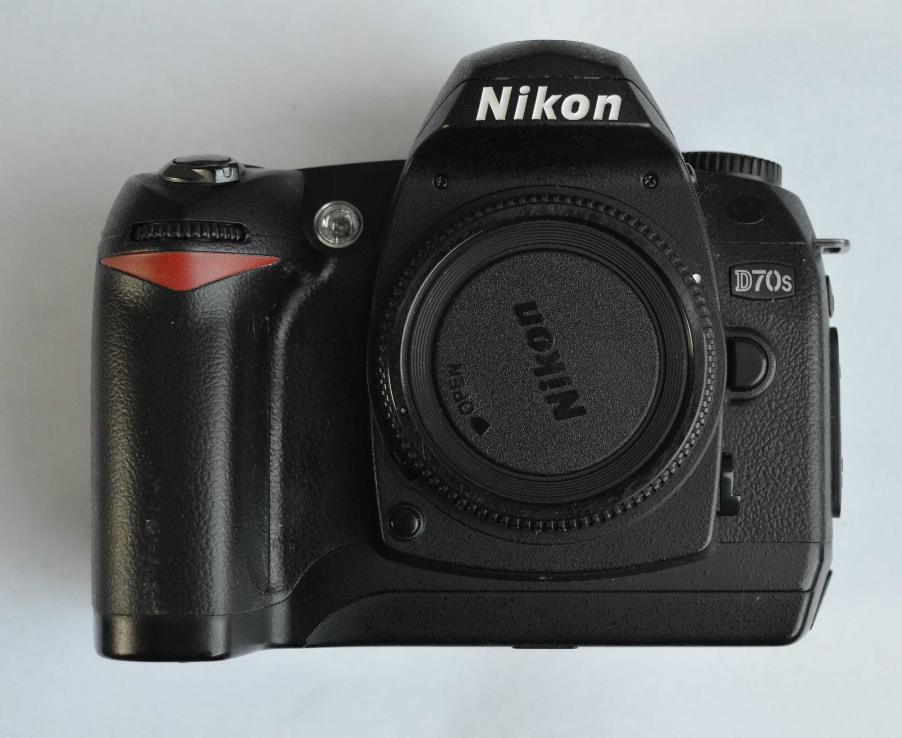 фотоапарат Nikon D70 S (тушка без об"єктива)