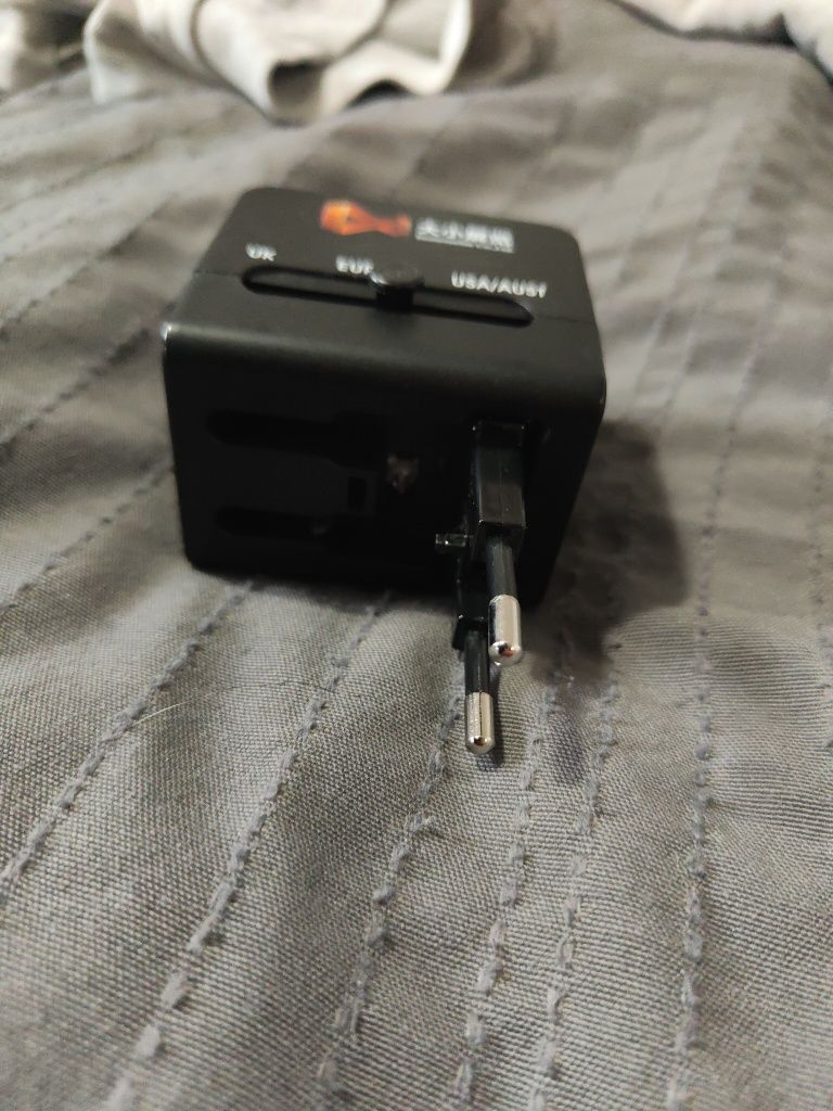 Adapter podróżny USB azja Europa USA Afryka napięcie 100-240V
