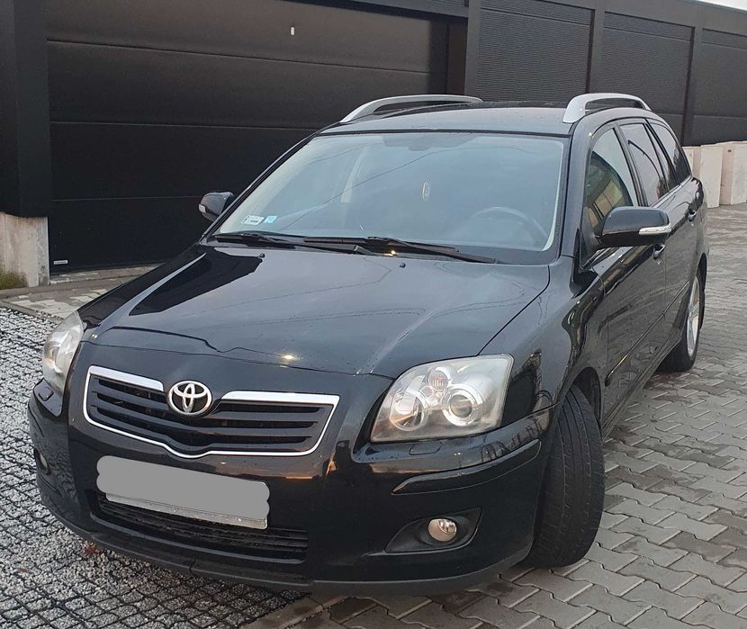 Toyota avensis t25 1.8 benzyna kombi 128km