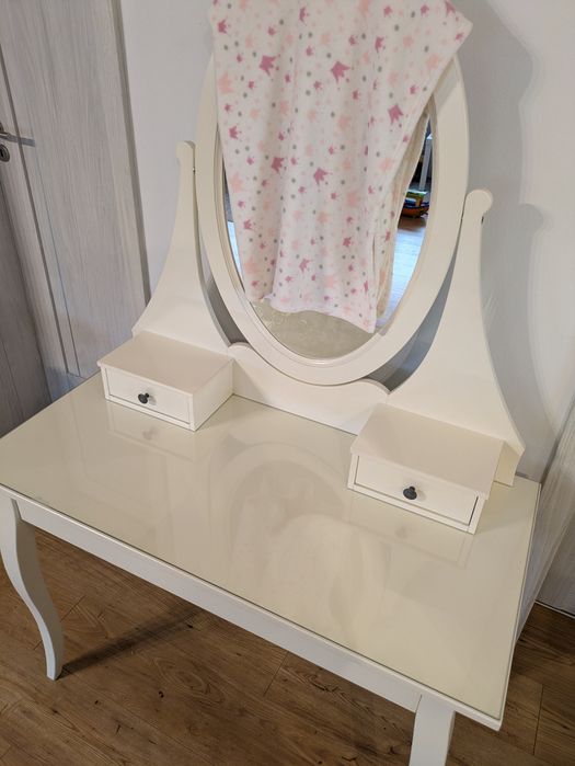 Toaletka Ikea Hemnes