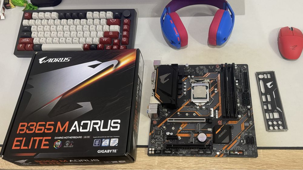 I5-9400f Kingston 8x2 3200 Aorus b365m elite