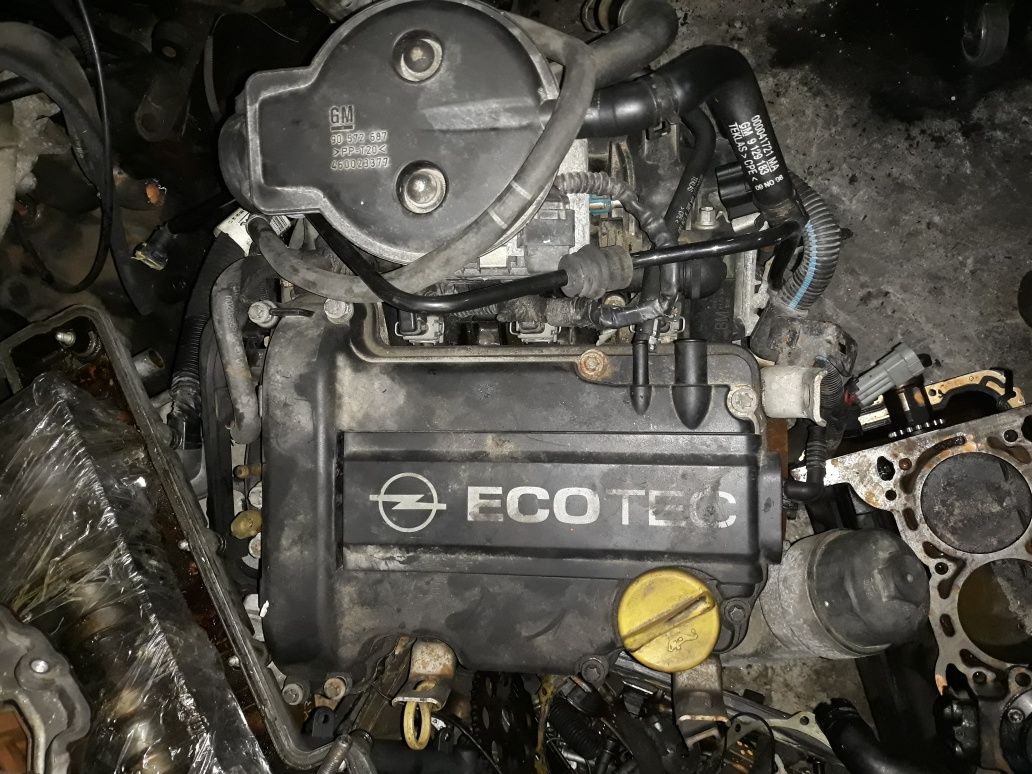 Motor opel corsa 1.0 z10xe