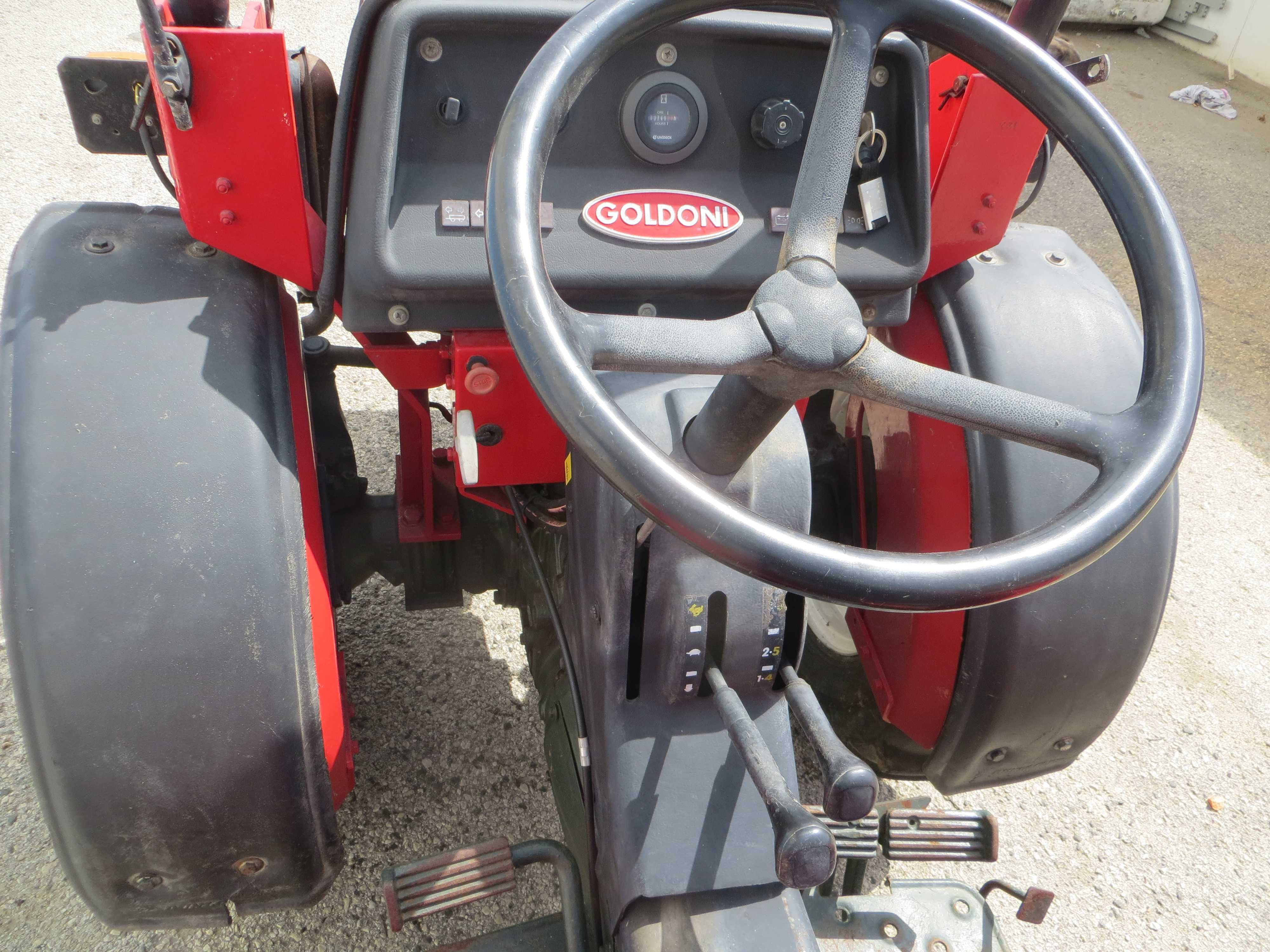 TRACTOR GOLDONI 25 CV MATRICULADO RODAS IGUAIS C/ CORTA MATO