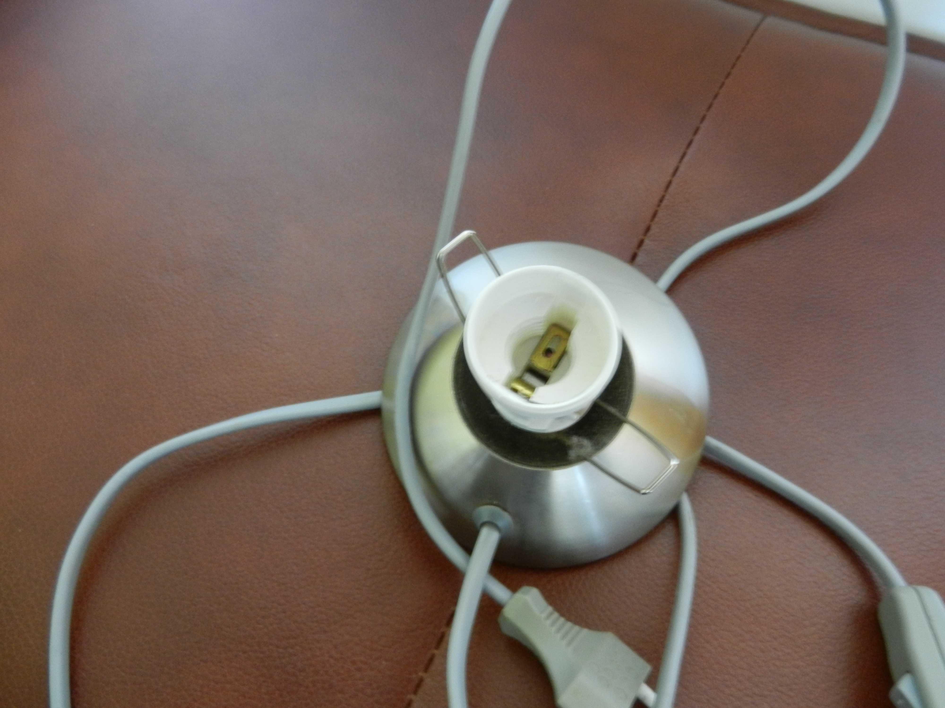 Lampa stołowa metal srebrna kula biała połysk E14