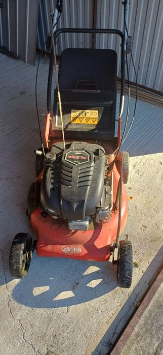 Kosiarka spalinowa z napędem