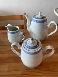 serviço de chá em porcelana chinesa “Bago de Arroz”.
