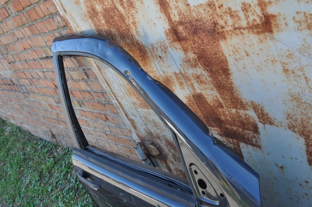 Mercedes ML w163 правая дверь без стекла