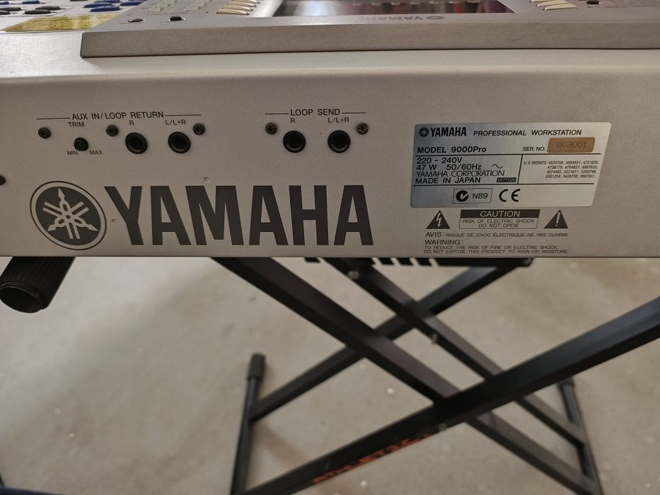 Yamaha psr 9000 pro