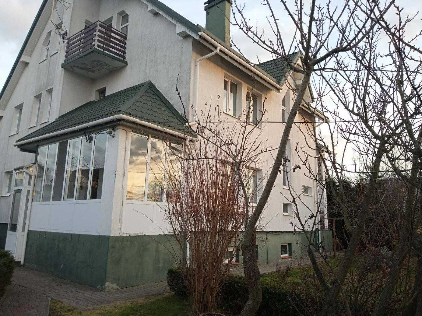 Продаж будинку під комерцію 374 кв.м.  с.Рясне-Руське