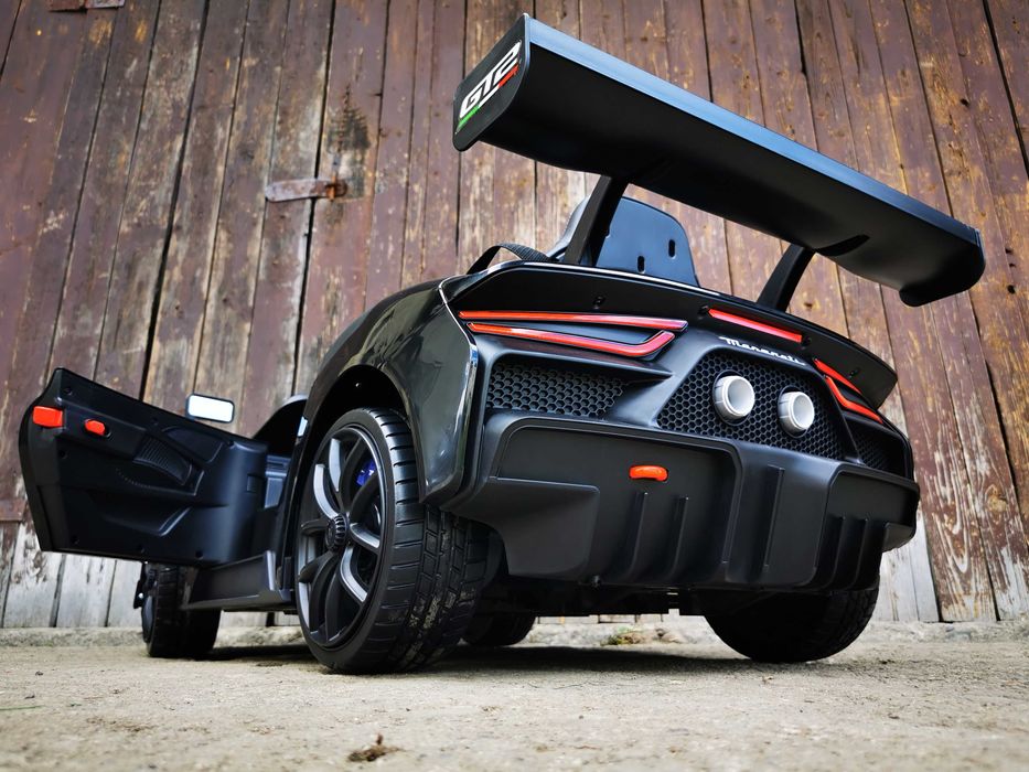 Samochód MASERATI GT 4x4 Auto AKUMULATOR Motor Elektryczny RC 2 DZIECI