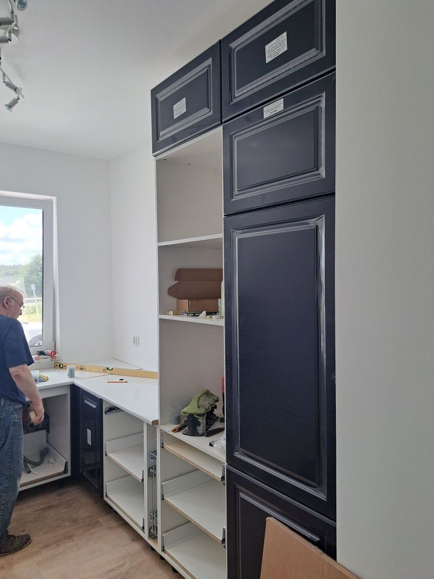 Montaż kuchni Leroy Merlin  IKEA skręcanie mebli kuchennych sprzętu
