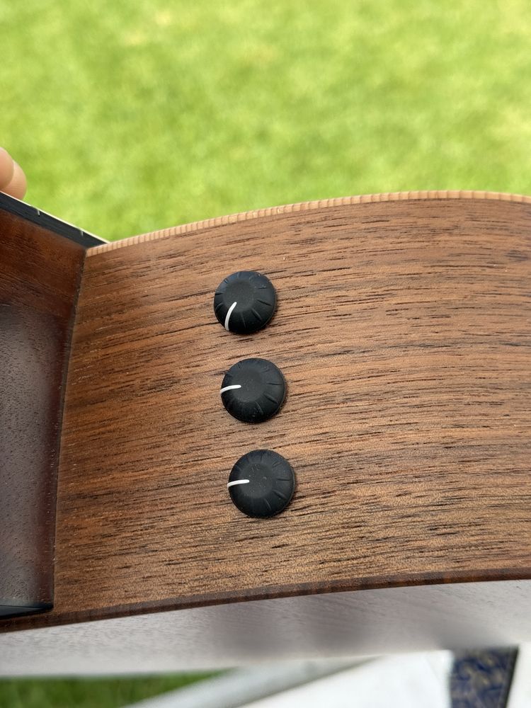 Gitara akustyczna Taylor 17e-SB