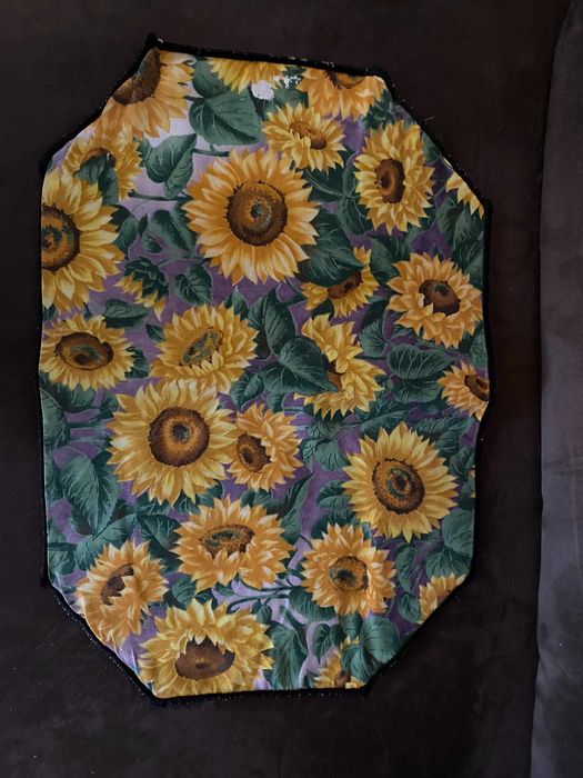 conjunto de individuais com margaridas amarelas