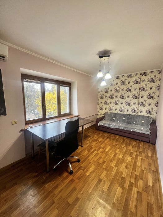 2-кімнатна квартира , р-н вокзалу,, під оренду чи для себе