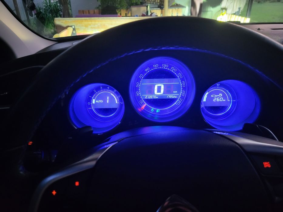 Продаю свій Citroën C4 2014 року випуску з надійним дизельним двигуном