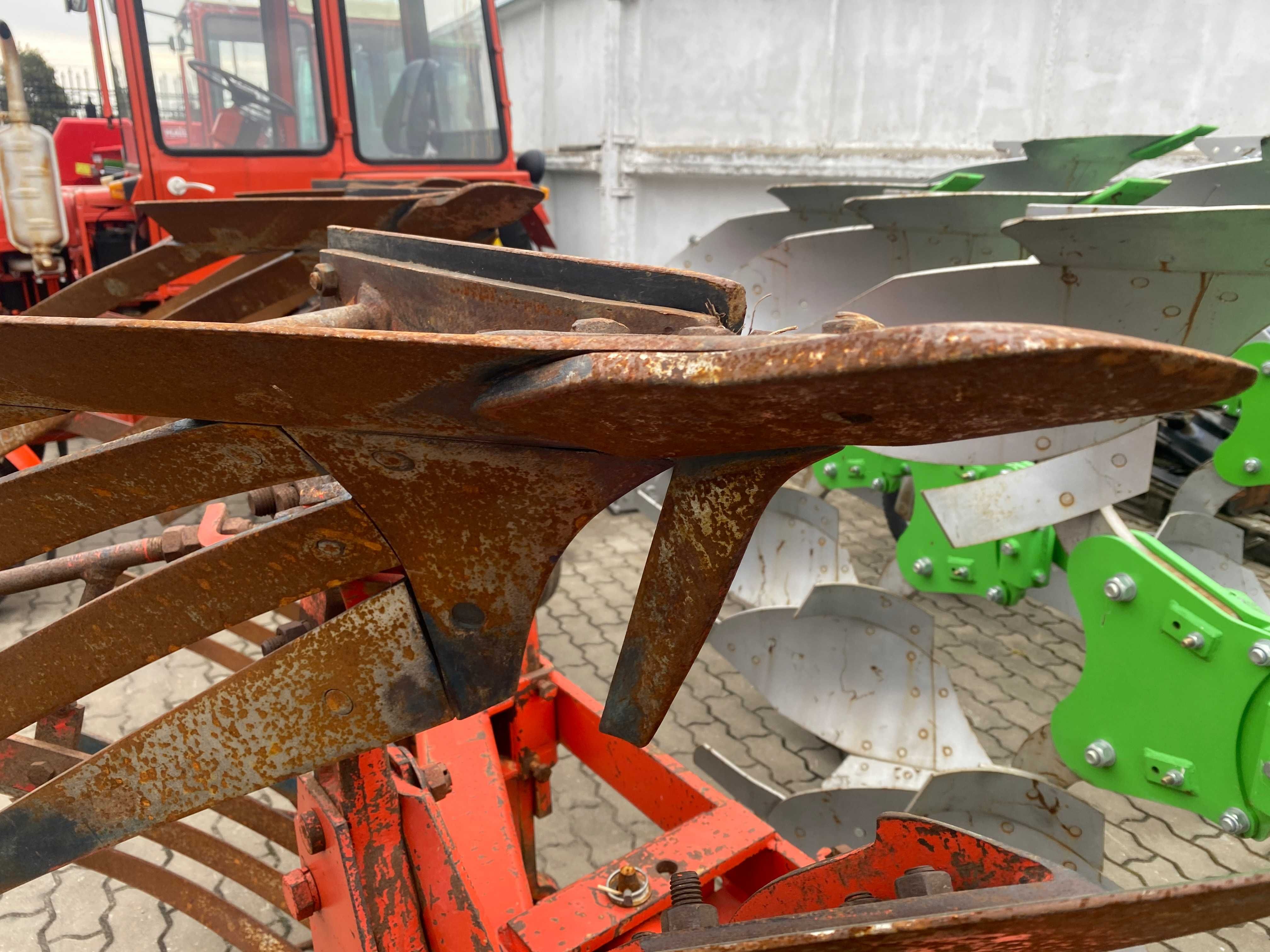 Плуг Kuhn Huard 3  оборотний Lemken Kverneland