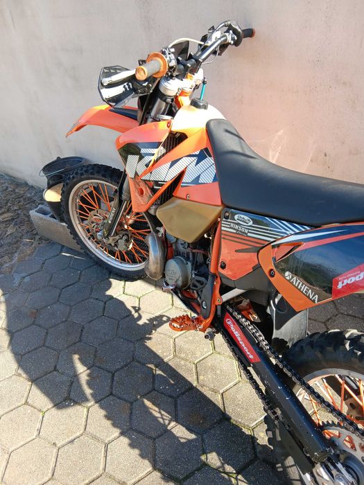 Mota KTM enduro.em bom estado