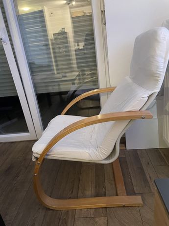 Wygodne biale Krzesło