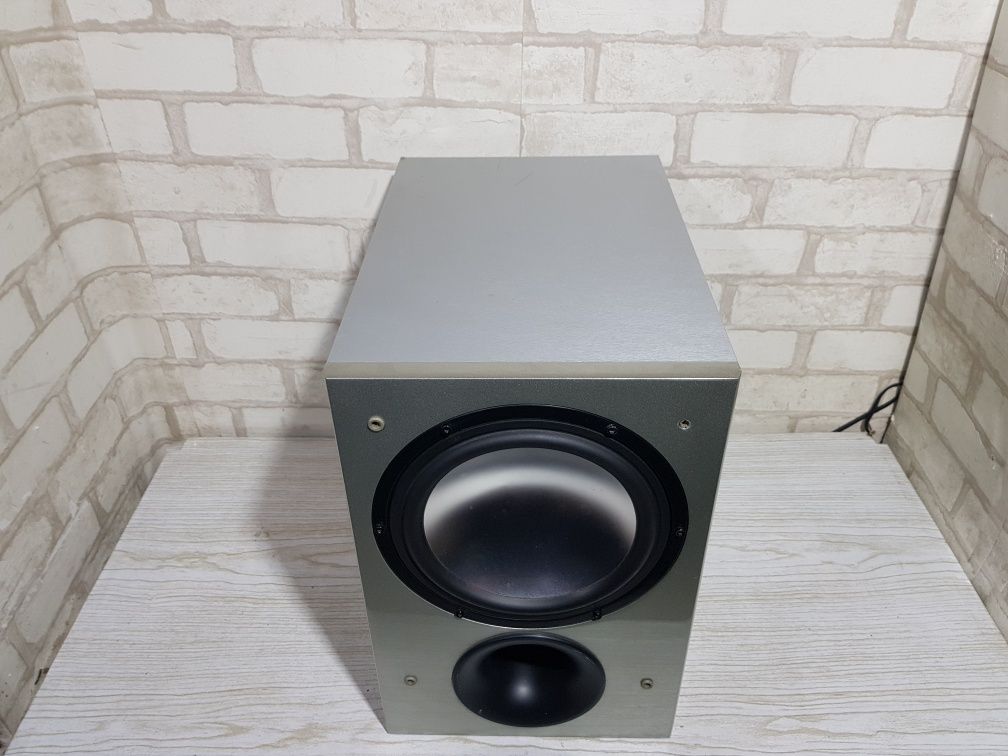 Активний сабвуфер ELAC SUB 111.2, потужність 100 Вт, б/у з Німеччини