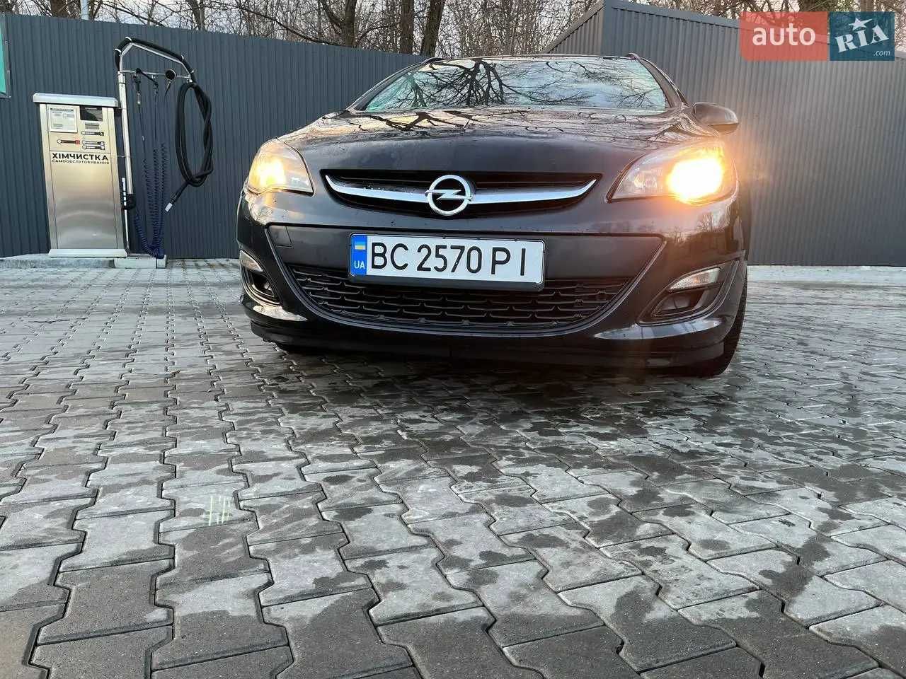 Opel Astra J 2013