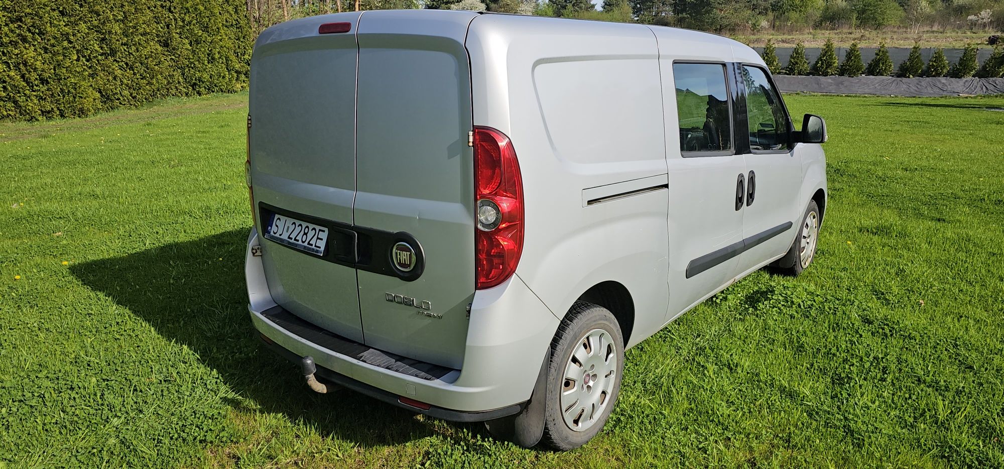 Doblo Maxi 1.4 LPG long długi klima 9l lpg na 100km, 5 osobowy