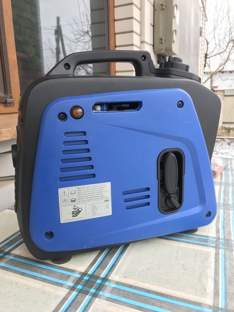 Инверторный бензиновый генератор XYG950I на 800w