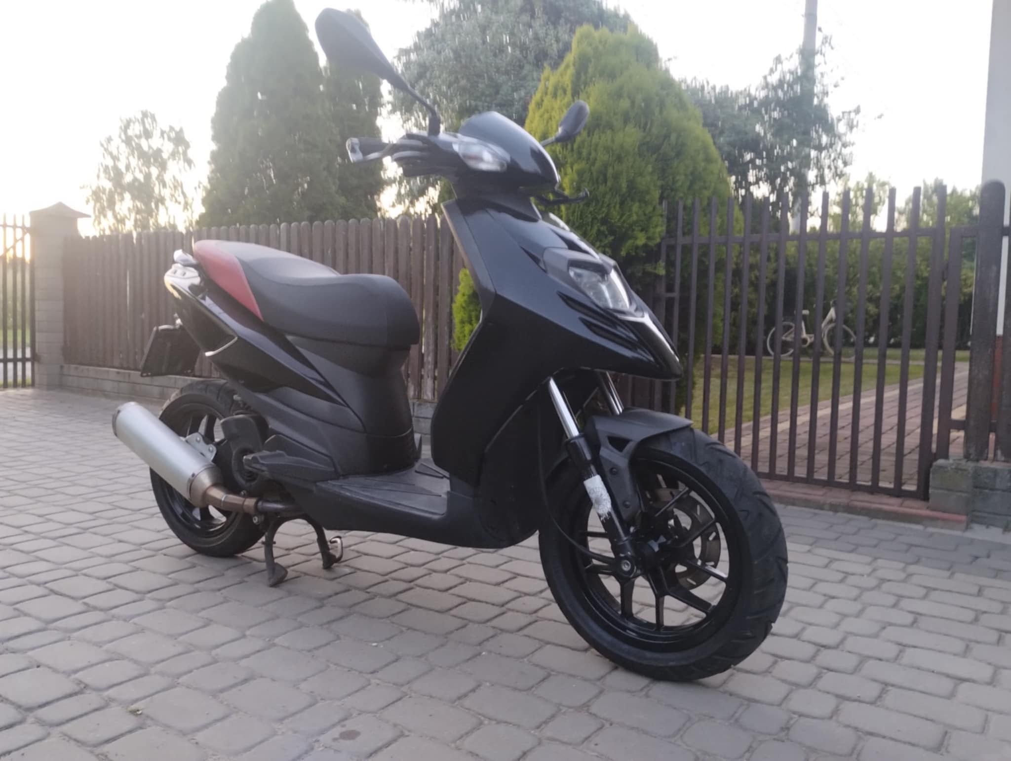 Aprilia Sr 125 rok 2012