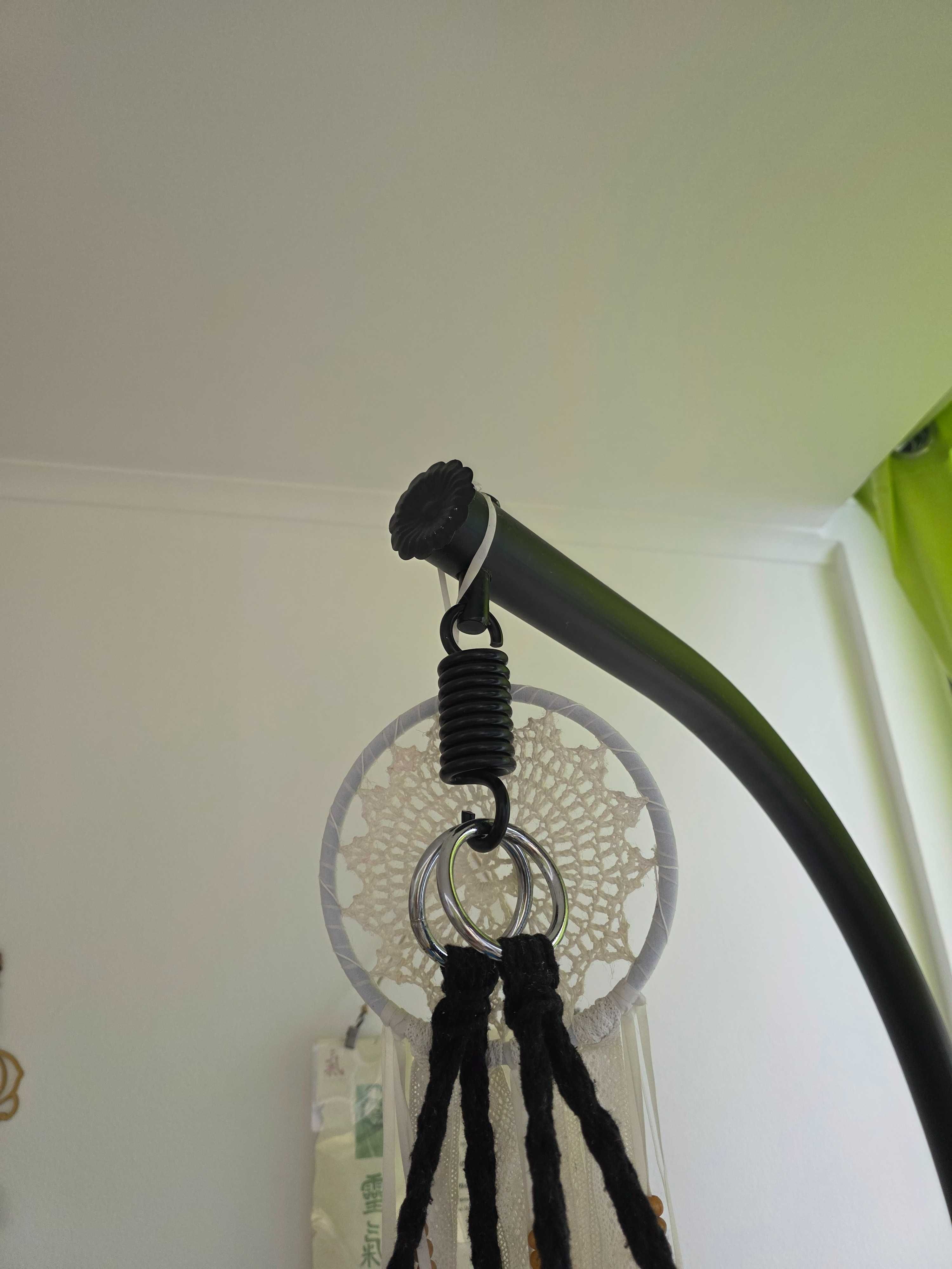 Cadeira suspensa com suporte chão