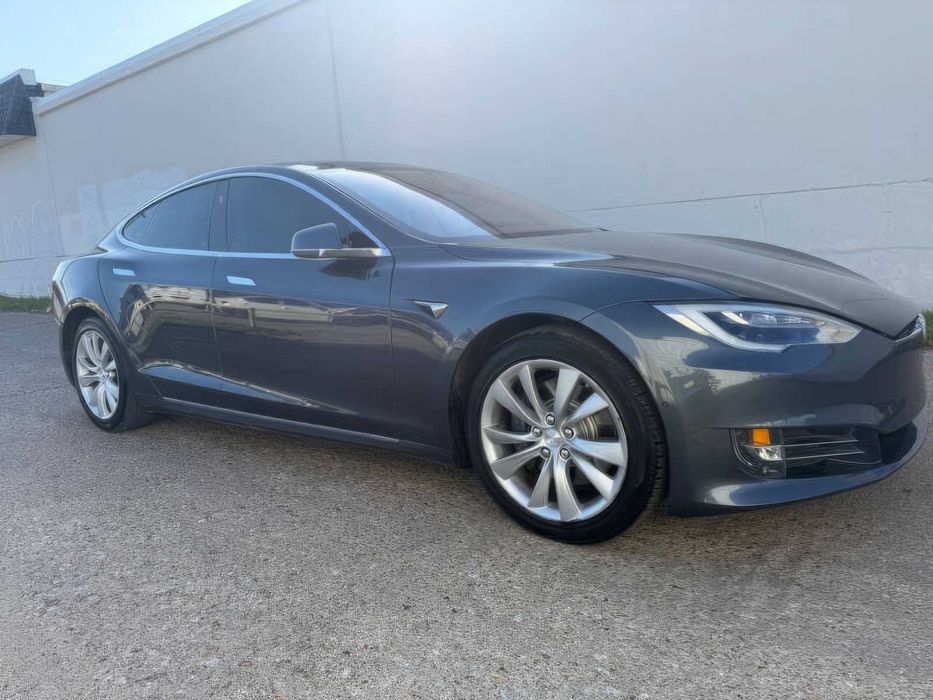 Tesla Model S 75      2017