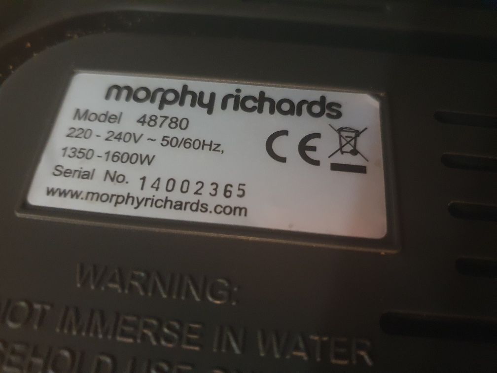 Parowar Morphy Richards 48780