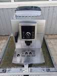 Кофемашина кофеварка DeLonghi ECAM 23.450 S б/у для дома офиса кафе