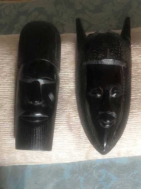 Esculturas artesanais africanas, madeira maciça pau preto, dos anos 60