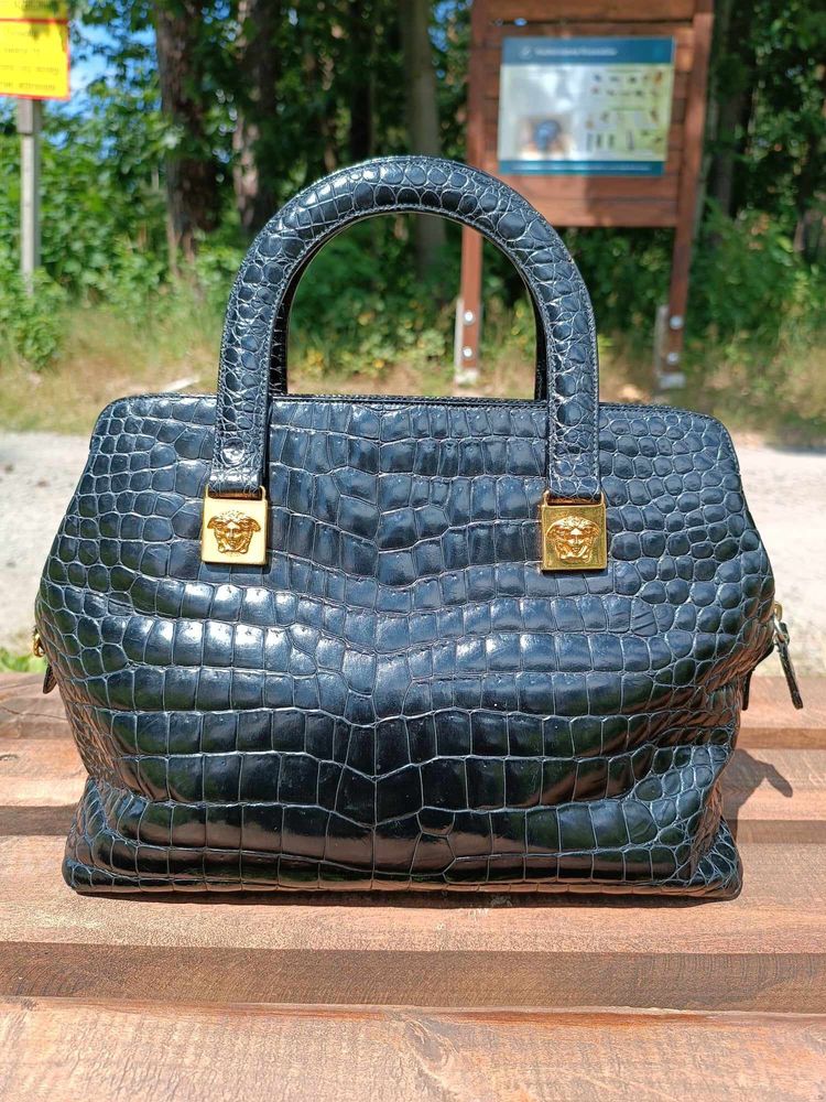 Oryginalna torebka Gianni Versace crocodile embossed leather black